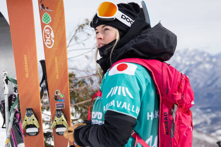ÅRETS FØRSTE RENN: Hedvig Wessel under en av treningsdagene i Japan. Foto: Jeremy Bernard / FWT