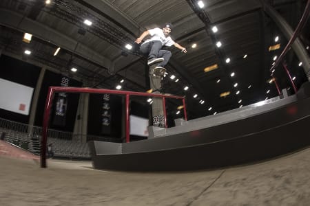 Kevin Hoefler, flip bs lipslide