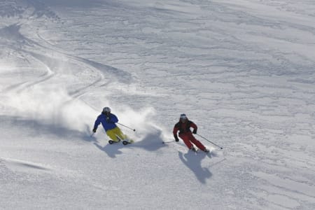 Aksel og Eirik trener hardt til den nye OL-øvelsen "pulwerschnee synchron". Bilde: Endre Løvaas