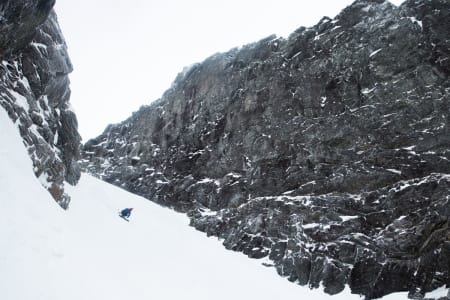 THE BIG MAMA OG TRYGVE: Programleder Trygve Sande på vei ned Furuveita på Nordmøre. Foto: Tore Meirik