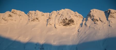 Hvor enn man snur seg, er det en ny lekeplass. Denne siden får vente til mer stabile snøforhold.