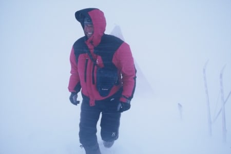KOMMER TIL Å SØKE: Heliskiguide på den andre siden av grensa, Anders Bergwall, er klar for å søke om tillatelse til å fly gjester i fjella rundt Narvik. Foto: Arctic Guides