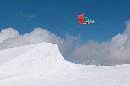 Gjermund Bråten på Folgefonna. Foto: Peter Gløersen