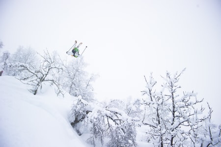 AVHENGIG AV VIND: Skal du finne Norges beste offpiste må du passe på vindretningen. Her får du innsidetipsene! Foto: Vegard Breie