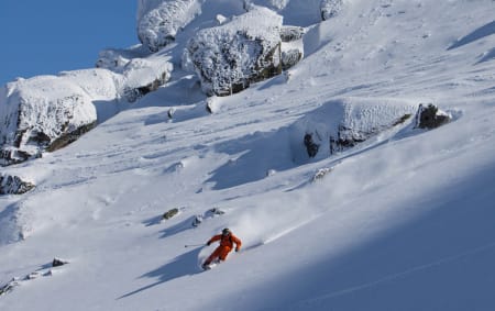 TØFT SKITERRENG: Ingen skianlegg i Norge kan måle seg med Narvik når skisenteret på Fagernesfjellet viser seg fra sin beste side, som her. Foto: Thomas Kleiven