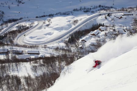 PUDDERDESTINASJON: Få steder i Norge får så mye snø som Røldal, og inneværende sesong er intet unntak. Foto: Thomas Kleiven