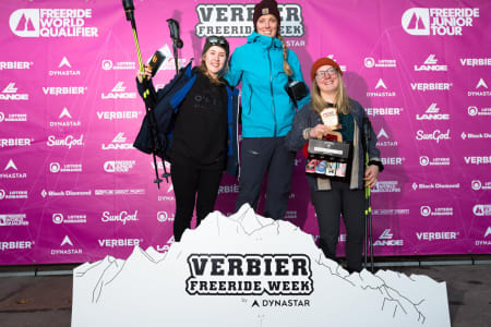 STABILT GOD: Vilde Fimreite (til venstre) leverte nok en strålende prestasjon i Verbier. Hun ble nummer to, kun slått av britiske Fiona Jamison Revah. Svenske Ronja Stenhöös ble nummer tre. Foto: FWQ