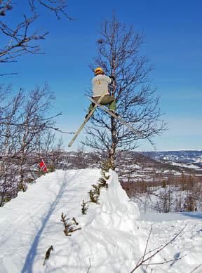 VETERAN: : Fjorårets vinner Vidar Eggiman krysser skia og håper på det beste.