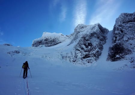HURRUNGANE: Sognefjellsveien gir en mulighet til å starte skisesongen rekordtidlig. Dette bildet ble tatt i Oktober.