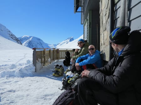 PÅ TUR SAMMEN: Bård Smestad (i midten) sammen med turkameratene Yngve Dalquist (til venstre) og Øyvind Slørdahl, påsken 2013. Foto: Haraldur Arnason