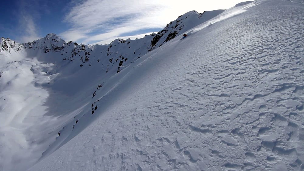 KAUKASUS: Mark Abma, Mike Douglas og Kaj Zackrisson koser seg i kaukasiske fjell og på en meget eksklusiv lodge!