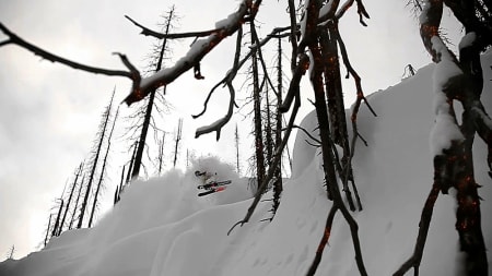 PUDDER: Man kan bli ganske sprø av å sitte hjemme og se denne episoden av Salomon Freeski TV.