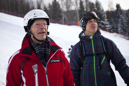 DIALOG: IOC-medlem Gerhard Heiberg sier de er åpne for dialog, men at hovedansvaret ligger hos FIS. Her sammen med Terje Håkonsen i Tryvann. Foto: Olav Stubberud.