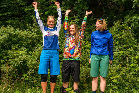 Pallen damer, 1. plass Vera Leivsdottir, 2. plass Hilde Straedet, 3. plass Eline Moen. Foto: Mads Oliver.