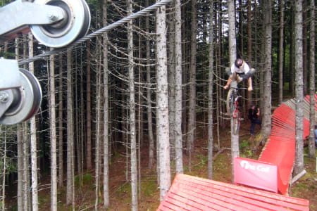 GODKJENT: Freerideproff Mads André Haugen får godkjent denne heelclicken. Foto: Tore Meirik