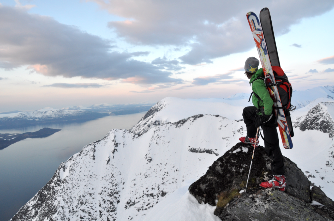 ENKLE TOPPTURFJELL: Du trenger ikke alltid slite deg ut i mange og bratte timer for å få fantastiske opplevelser. Foto: Sandra Lappegard
