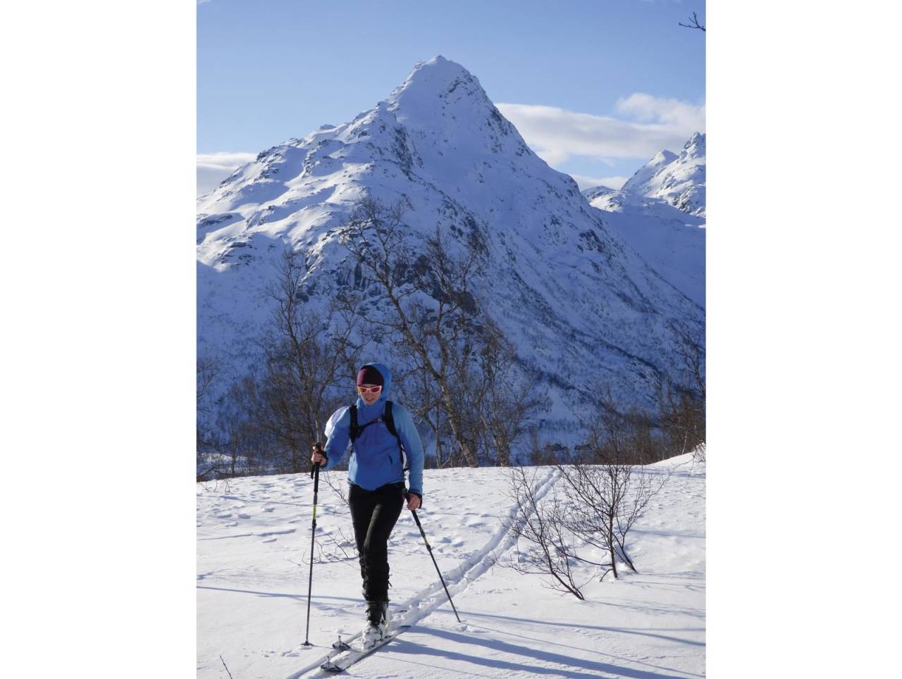 Ragnhild B Mikkelsen på rundtur fra Storvatnet til Lakselvtindan, så Forselvtind og ned Forkledalen.