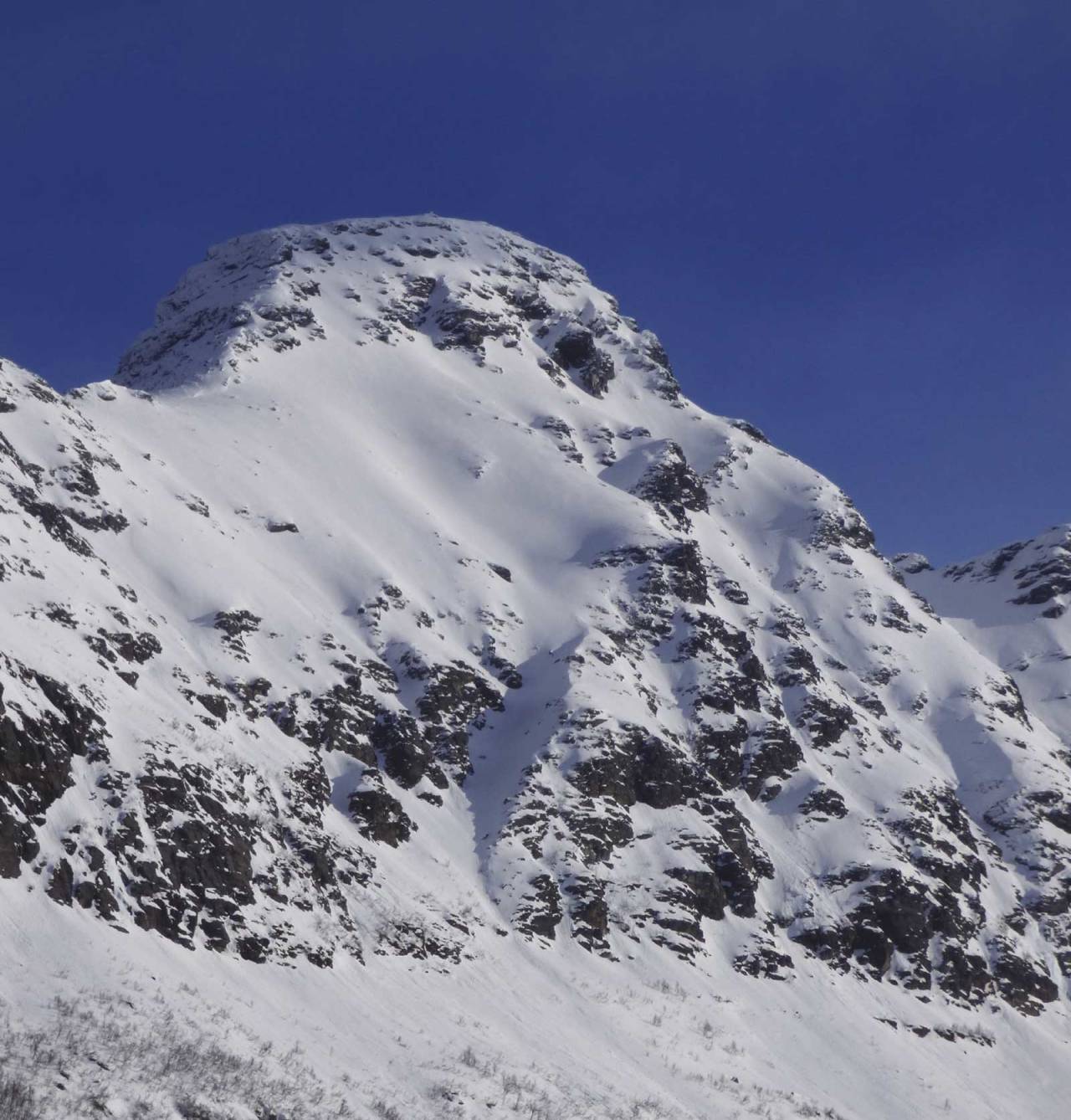 Ristinden 1055 moh fra Toppturer rundt Harstad