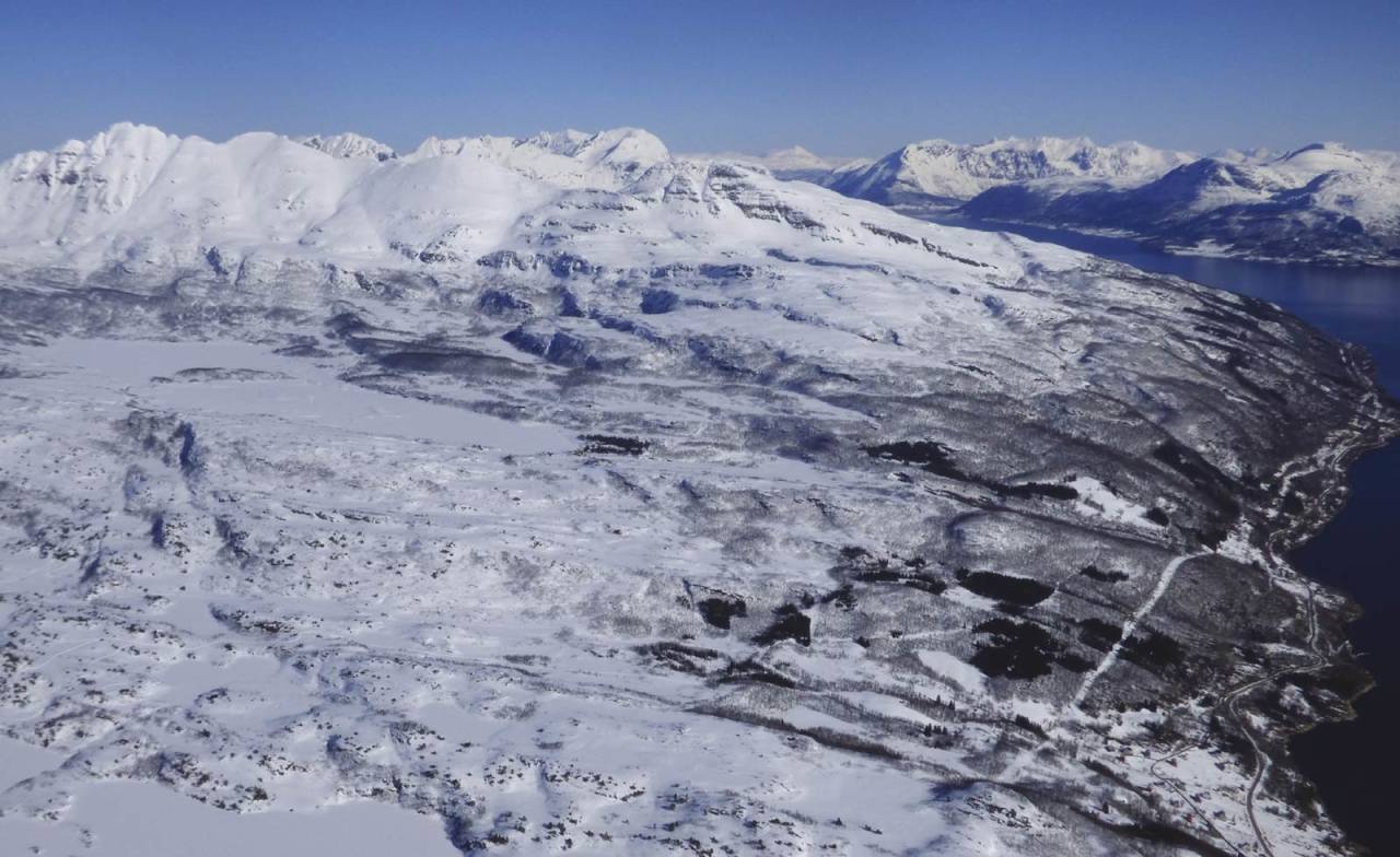 Rundtind 872 moh fra Toppturer rundt Harstad