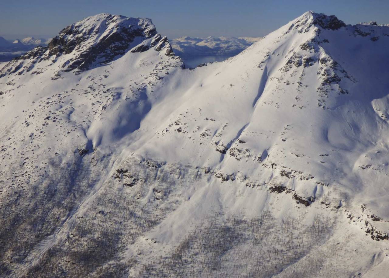 Vasskartinden 1140 moh fra Toppturer rundt Harstad