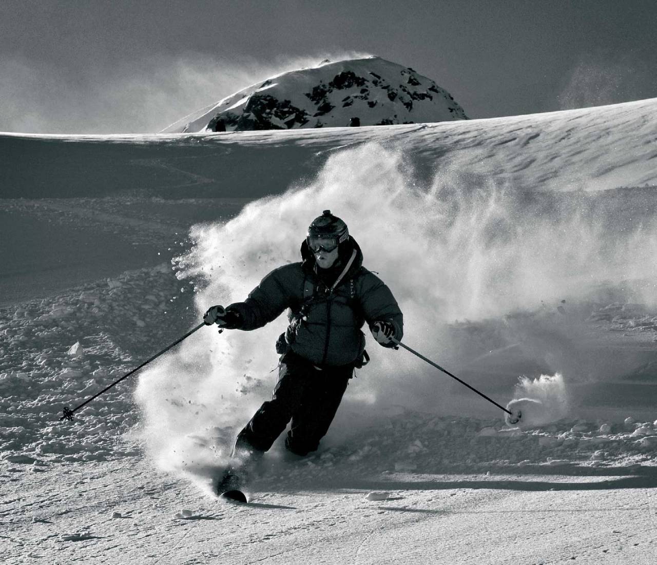 Remi Bendiksen på tur ned fra Leiråtinden. Foto: Geir Amundsen. / Topptur rundt Bodø.