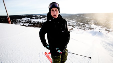TWINTIP-PROFESSOREN: 360 pluss 180. Det blir rundt regna 540. Fridtjof Fredricsson forklarer hvordan det skal gjøres. Bilde: Christian Nerdrum