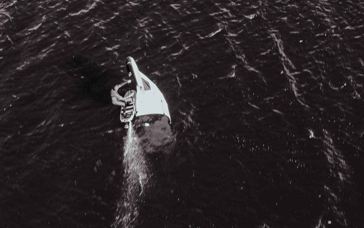 Hvis du klarer å holde deg unna utstyrsjaget trenger ikke wingfoiling å bli alt for overveldende. Vindspekteret på en vinge er større enn for både kite og windsurfing. Bilde: Christian Nerdrum