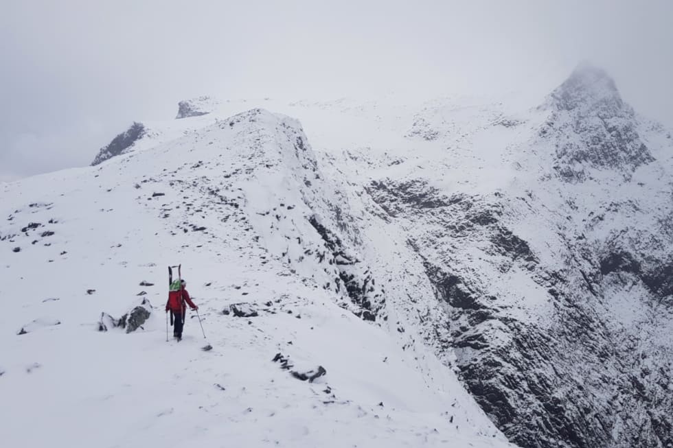 Skikjoring-Nordre-Smorskredtind-september-1
