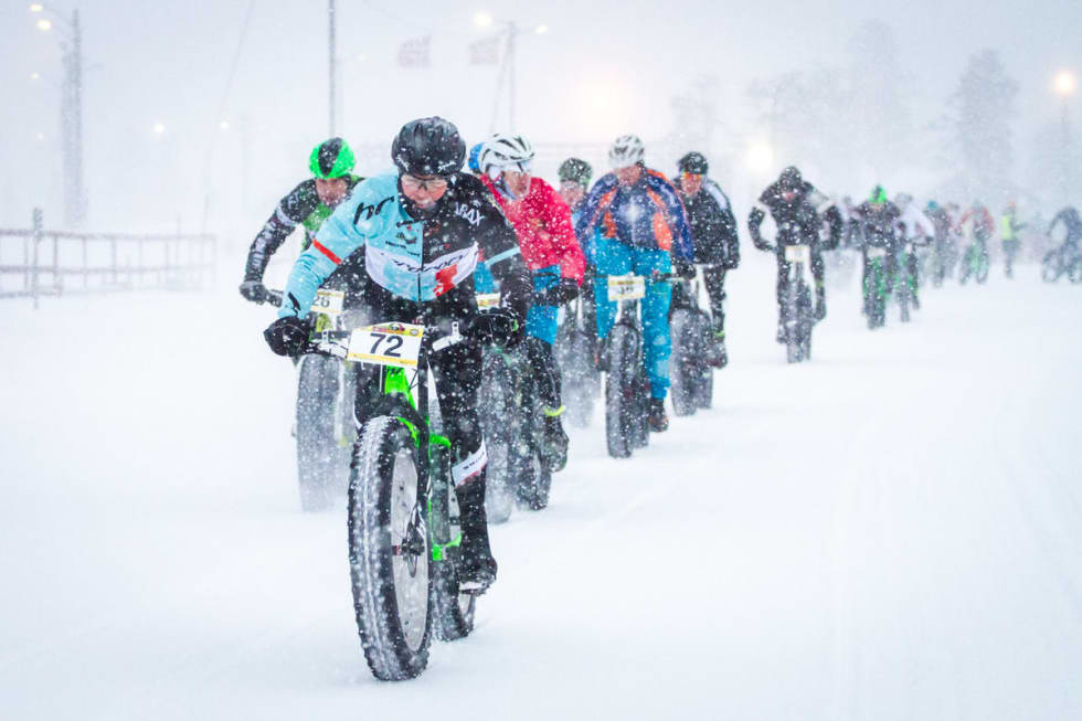 Det var tunge forhold under det første uoffisielle fatbike-NM, som ble arrangert på Lygna i januar 2015. Foto: Snorre Veggan Fatbike NM 2015 - Snorre Veggan