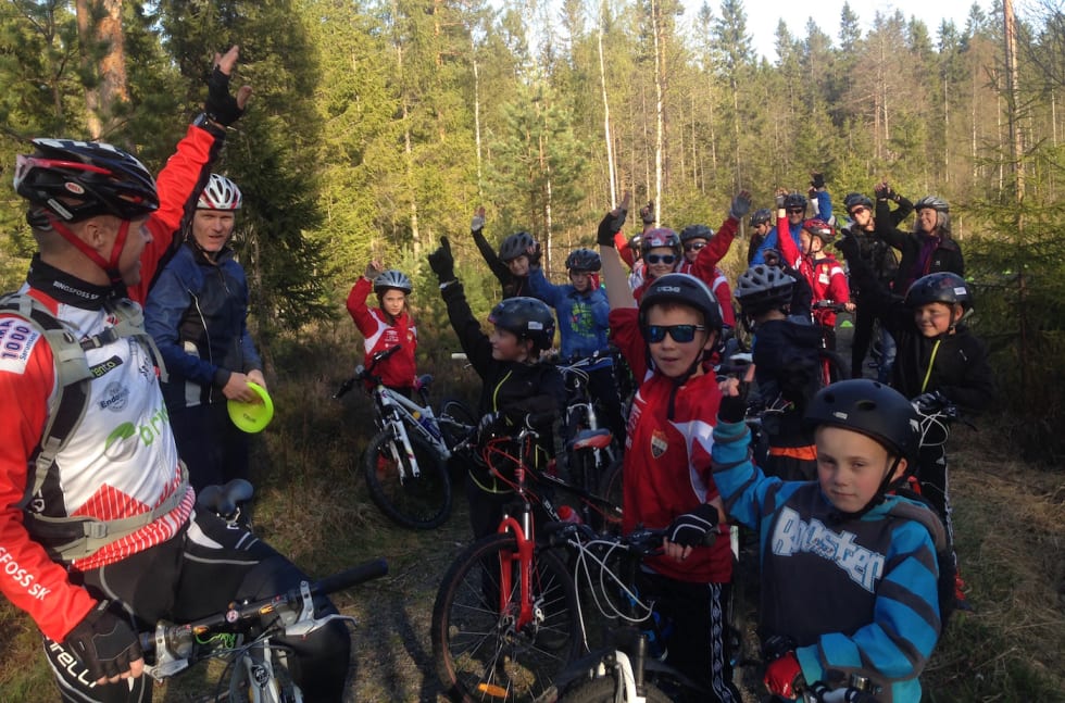 Barnegruppa i Bingsfoss SK har over 50 utøvere, og nå får de snart egnet terrengpark og eget anlegg. Foto: Privat Bingsfoss SK kids Foto Privat 1400x924