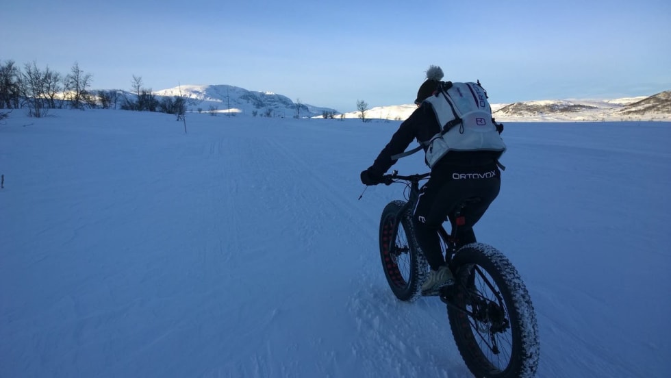 Naturopplevelsene blir en viktig del av Fat Viking Challenge, som byr på 150km i høyfjellsterreng på Geilo. Foto: Nina Gässler Fat Viking Challenge 2 - Foto Nina Gässler 1400x788