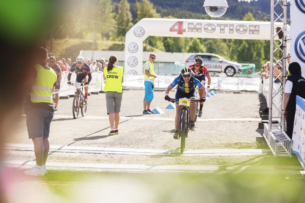 DEN SURE ANDREPLASSEN: Jenny Stenerhag slo Hielke Elferink med ett sekunds margin, men måtte se seg slått av vår egen terrengsykkeldronning. Foto: Kristoffer H. Kippernes _IPP0150