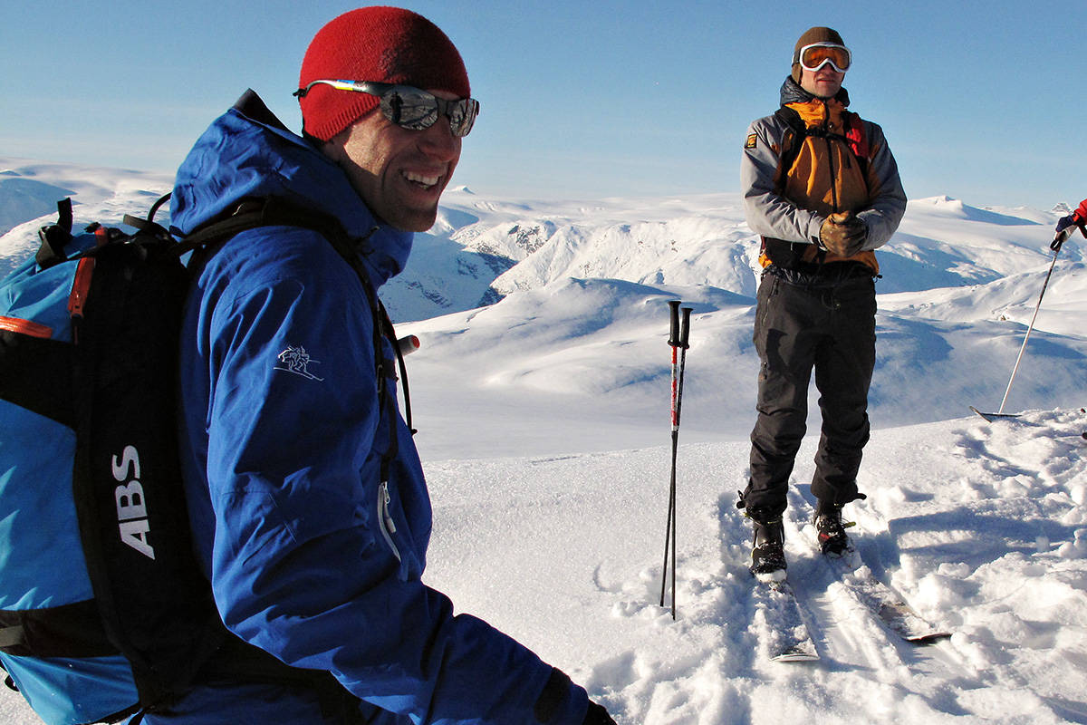 VÅRSNØTIPS: Andreas Haslestad, her sammen med Bjørnar Bjørhusdal i Jostedalen. Foto: Erlend Sande Andreas haslestad