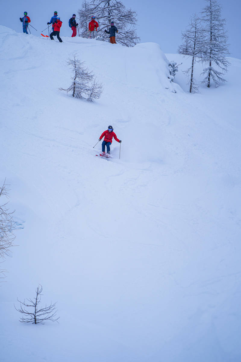 SKITEKNIKK: Benjamin Raich er en av tidenes råeste alpinister, men også en rå offpiste-kjører. Foto: Joakim Dokka Benjamin Raich i Alpene