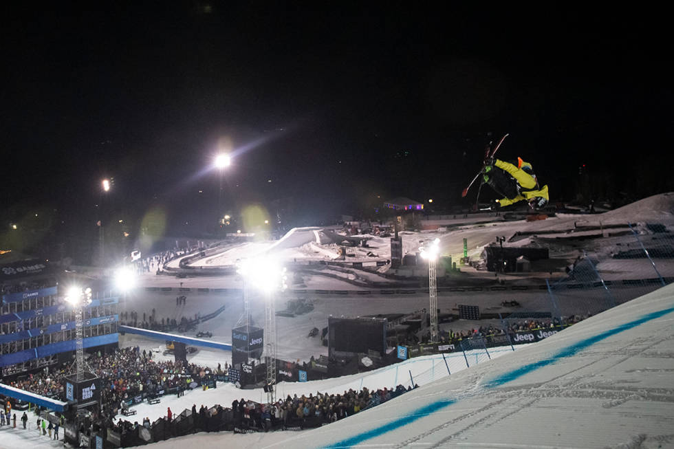 GULL: Her tar Birk Ruud gull i Aspen i fjor. Foto: ESPN Birk Ruud tar gull i X Games