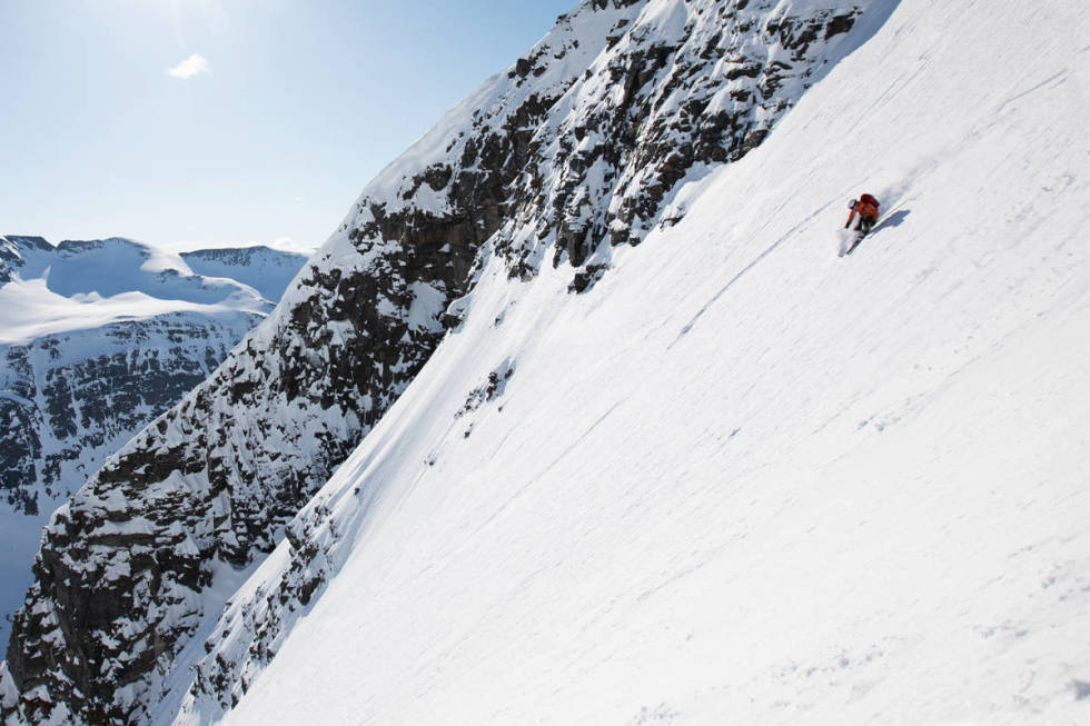 BRATT: Hvilke ski skal du velge til bratt skikjøring - nedenfor finner du svaret: Foto: Tore Meirik Topptur bratt