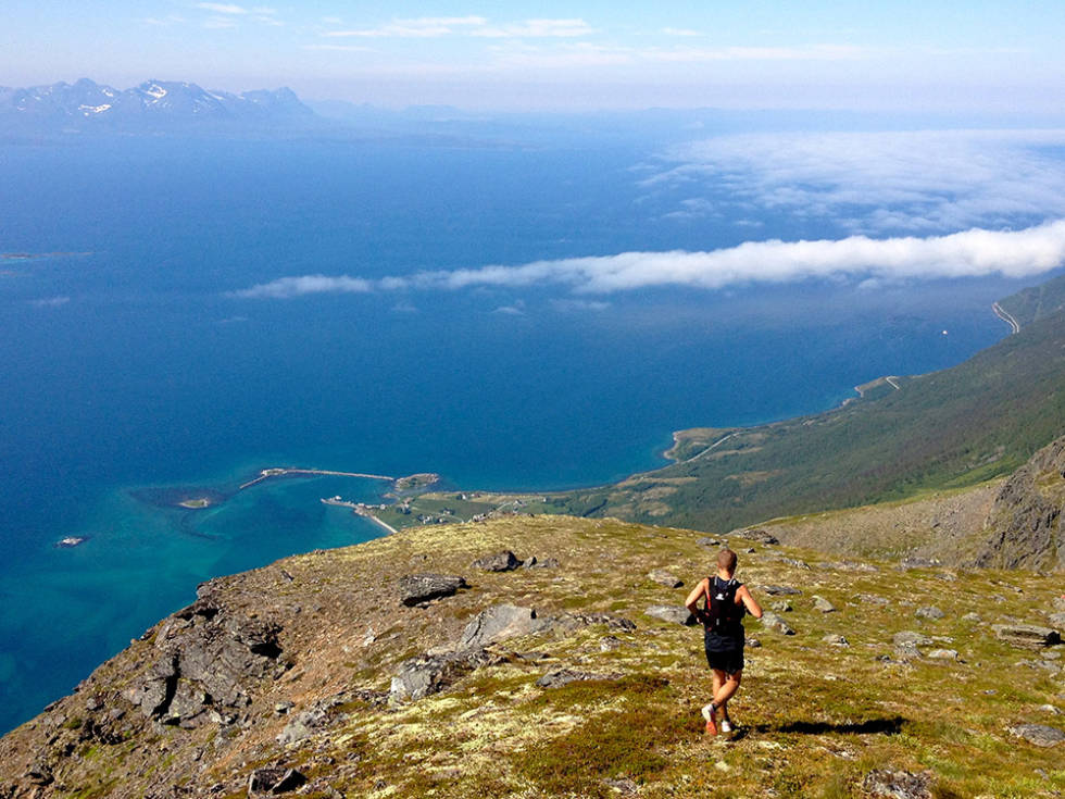 LETT STIL: Fra Kråketinden på Andørja i Midt-Troms. Foto: Espen Andørja. hoved