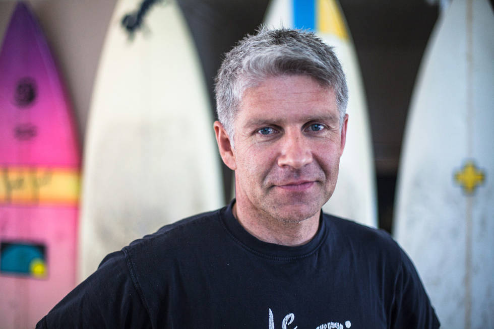JUBLER: Ivar Eidsten Trondsen jubler for at surfing nå er lovlig på Saltstein. Foto: Christian Nerdrum JUBLER: Ivar Eidsten Trondsen jubler for at surfing nå er lovlig på Saltstein. Foto: Christian Nerdrum