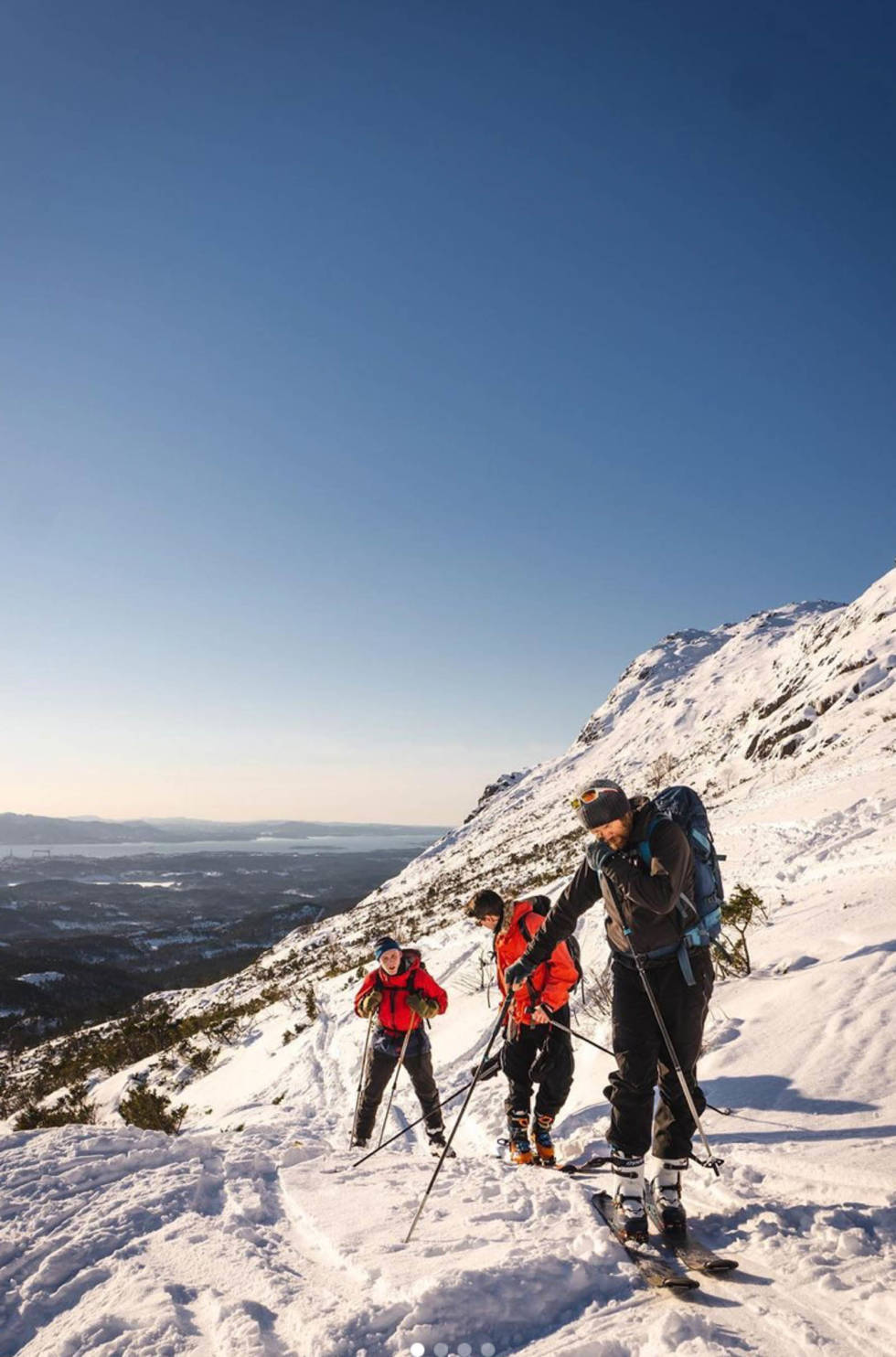 Veldig kjekt å få litt innføring i snøforhold og tankegang når de kjem til skredvurdering. Ser fram til å lære meir om dette. Takk for turen! Foto: Joar Grimstad Stord
