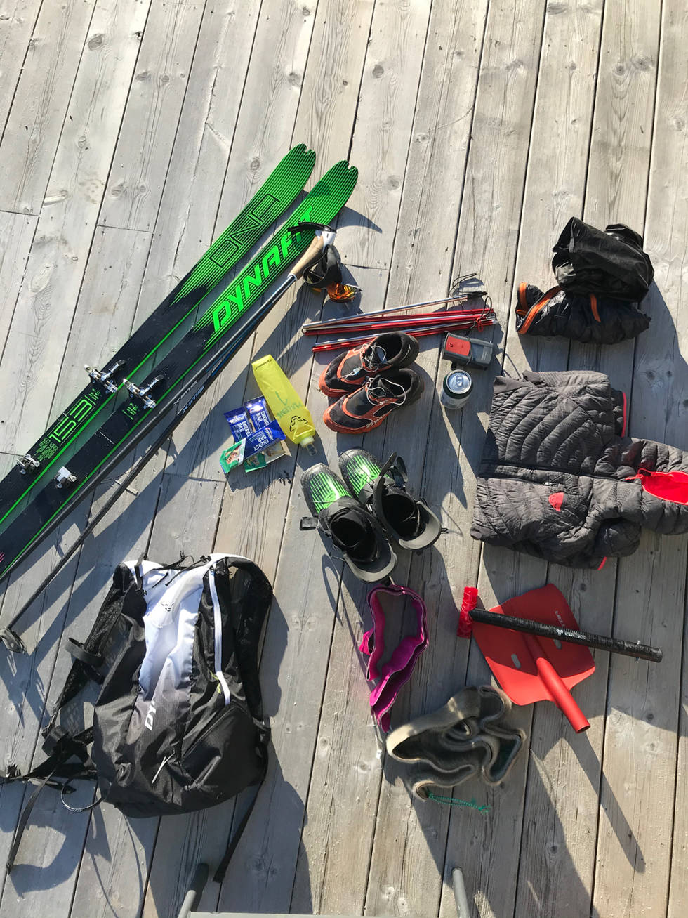 UTSTYRET: Dette utstyret hadde hun med. Foto: Privat Sogndalsdalen rundt