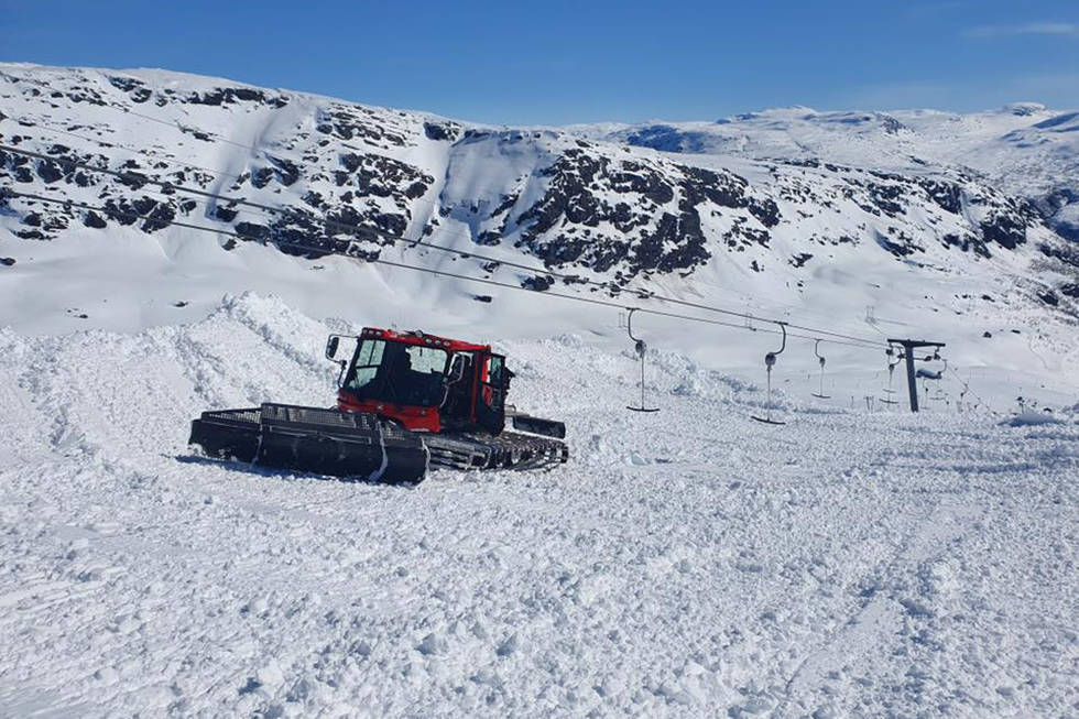 RØLDAL: Røldal tar helg for helg, men holder foreløpig åpent. Foto: Røldal skisenter Røldal skisenter
