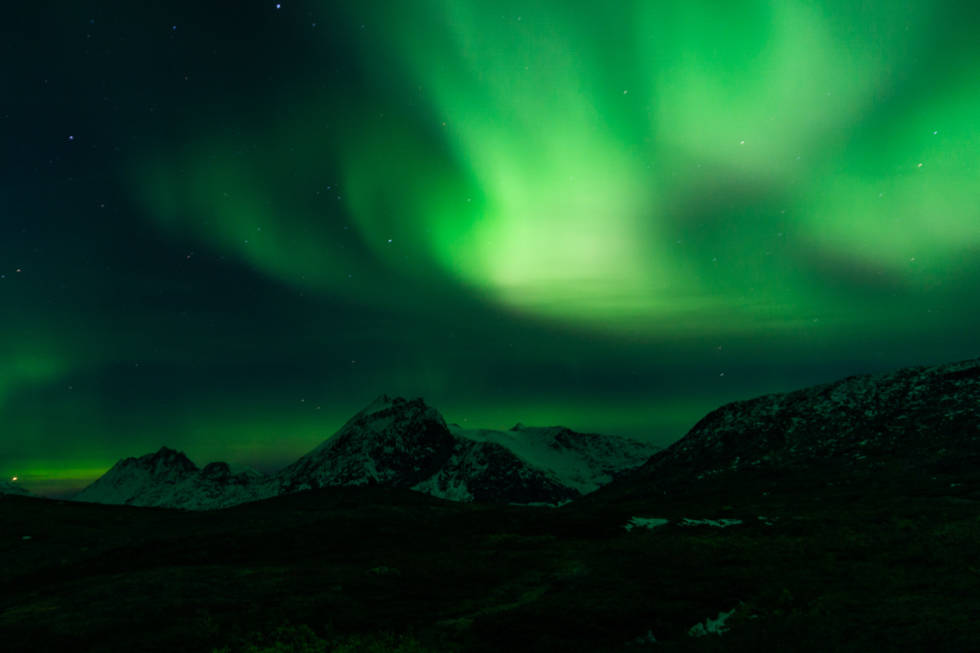 Huinarcóhkka og Nordlys sett fra Lossihytta - Bilde Finn Kristoffer Hovem Ofoten Skjomen
