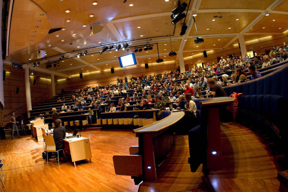 FULLT: Skredkonferansen samler annethvert år en rekke skredinteresserte skientusiaster. Her fra da konferansen ble arrangert i Tromsø. FULLT: Skredkonferansen samler annethvert år en rekke skredinteresserte skientusiaster. Her fra da konferansen ble arrangert i Tromsø.