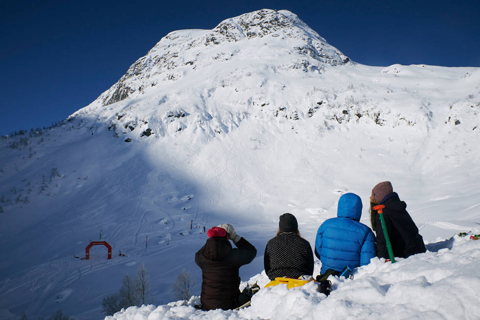 KONKURRANSE: Slik så det ut da konkurransen ble kjørt i 2018. Foto: Petter Olsen / Sogndal Freeride Sogndal i sol