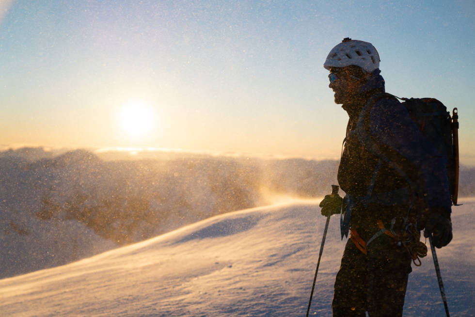 FINT: Fjellet viste seg fra sin fineste side rett før mørketiden. Foto: Martin Andersen JIEKKEVARRI topptur