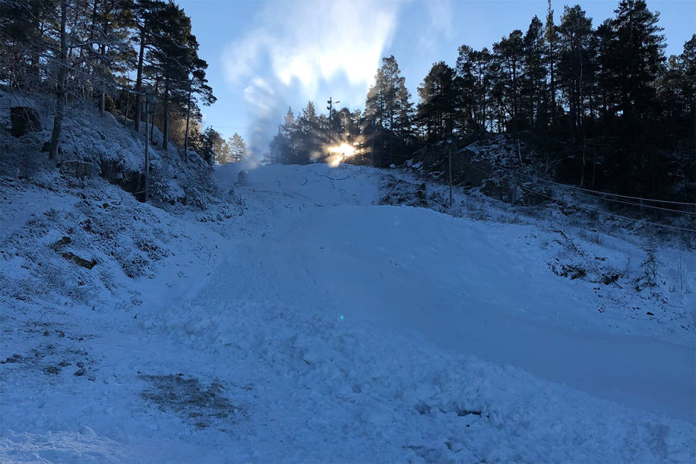 ÅPNER: Slik ser det ut i Tveit skisenter nå. Foto: Anders Hodne Tveit skisenter