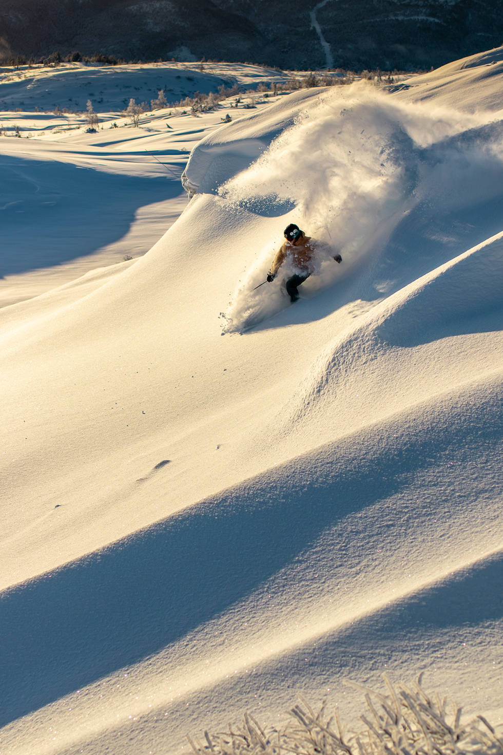 OFFPISTE: Cato Lægreid sier du finner mye fin kjøring utenfor løypene nå. Foto: Kaisa Tiivel Voss Resort Cato Lægreid