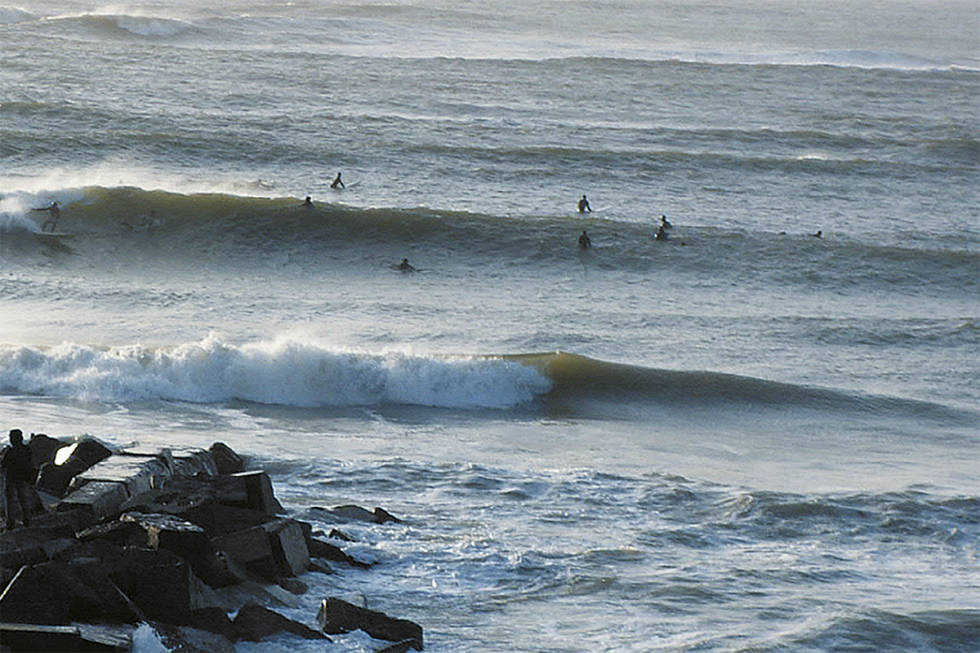 SPORT I VEKST: Danmark har opplevd en eksplosjon i antall bølgesurfere de siste årene. Foto: Sjoerd Kok Jylland