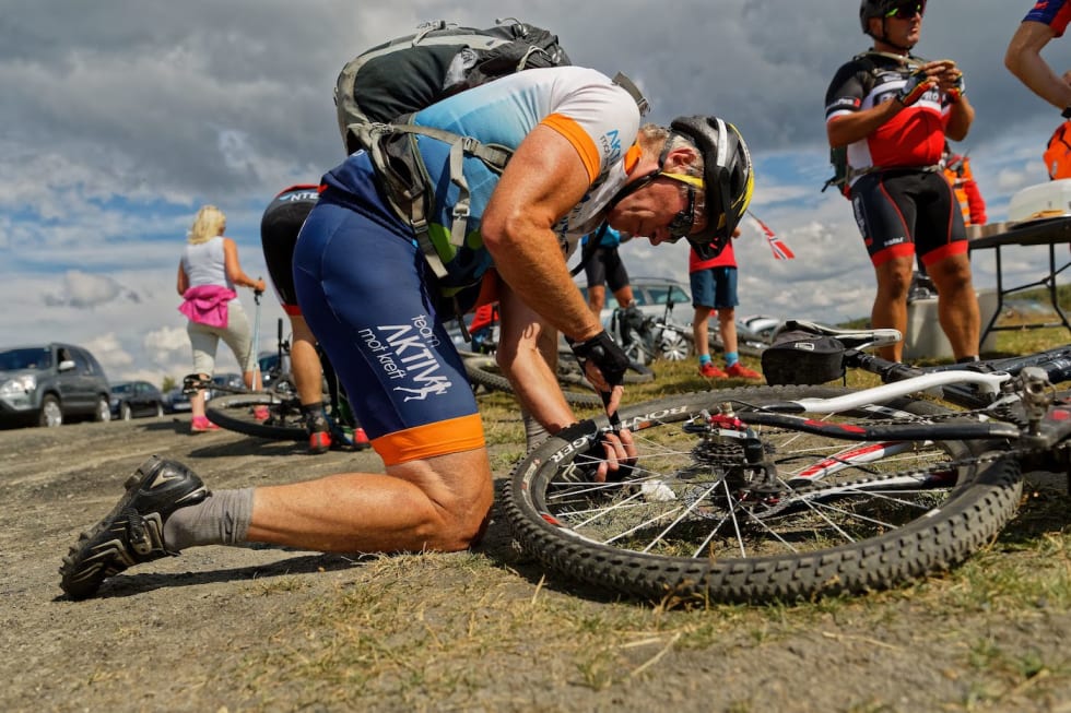 Noen må faktisk lappe. Foto: Ola Morken Mekking Offroad Valdres 2018 - Ola Morken 1400x933