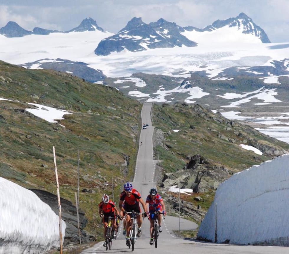 STORSLÅTT: Jotunheimen Rundt byr på noe av det flotteste landskapet i Norge. Foto: Arrangøren Jotunheimen Rundt - Foto Arrangøren 1000x